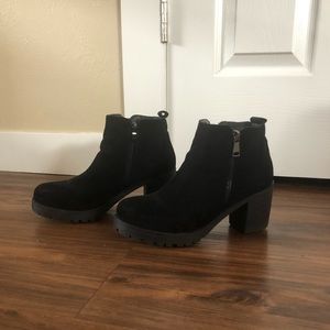 Black Booties with Treading